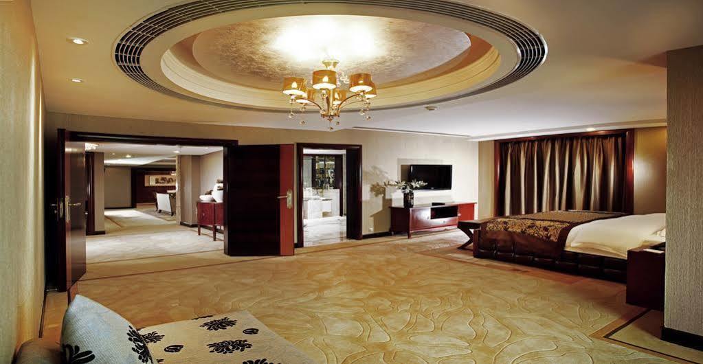 Empark Grand Hotel Chongqing Extérieur photo