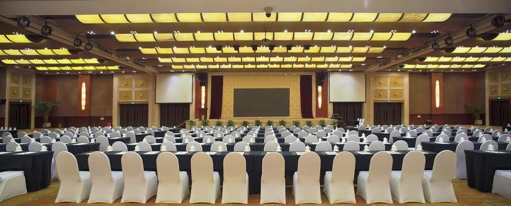 Empark Grand Hotel Chongqing Extérieur photo