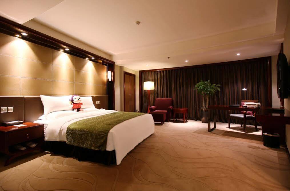 Empark Grand Hotel Chongqing Extérieur photo